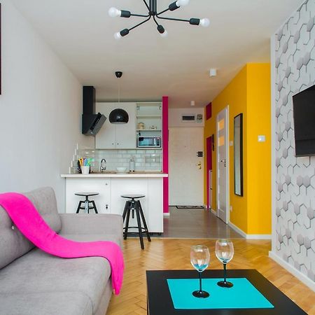 Cozy Studio Next To Central Station Apartamento Varsóvia Exterior foto