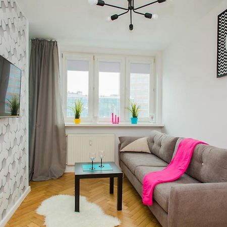 Cozy Studio Next To Central Station Apartamento Varsóvia Exterior foto